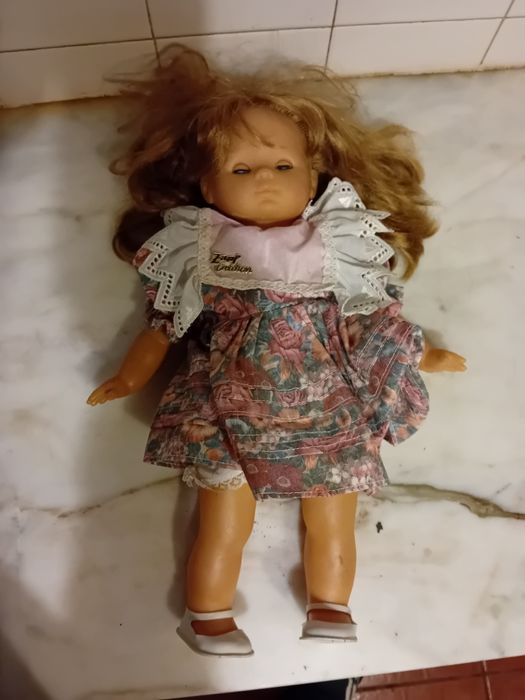 Boneca Antiga Zapf Creation