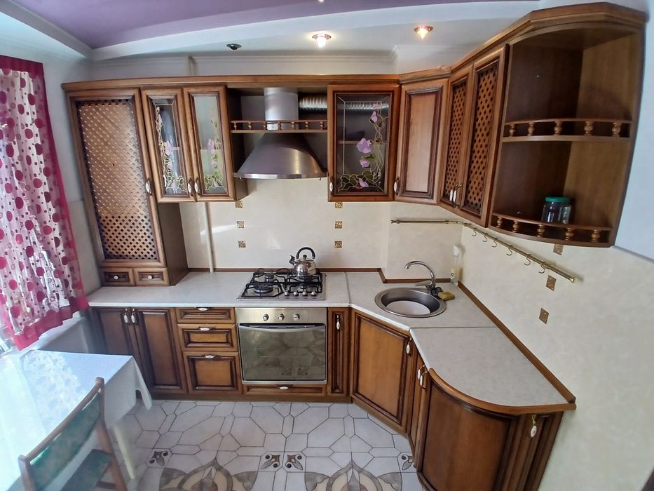 Продається 2х квартира, Новомиколаївка!