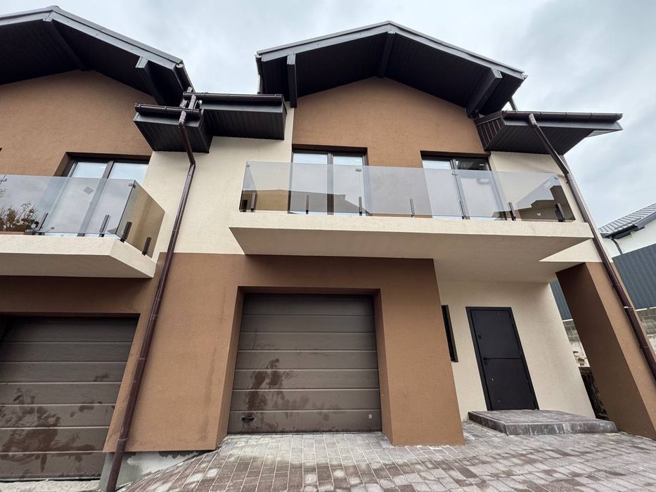 Продаж котеджу з міськими мережами!