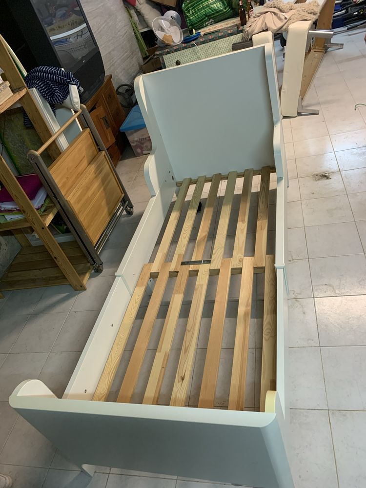 Cama extensivel Ikea