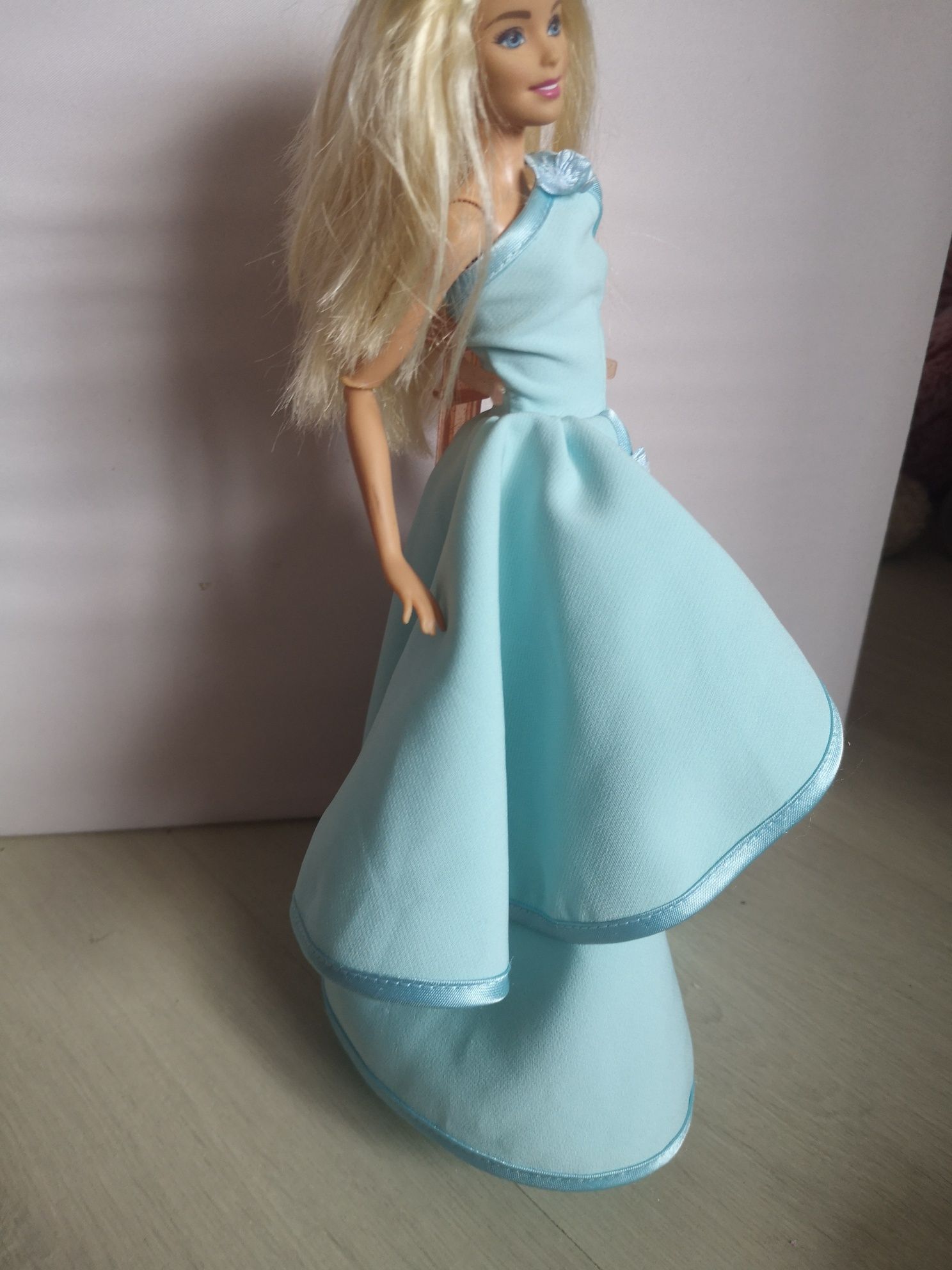 Ubranie dla lalek barbie
