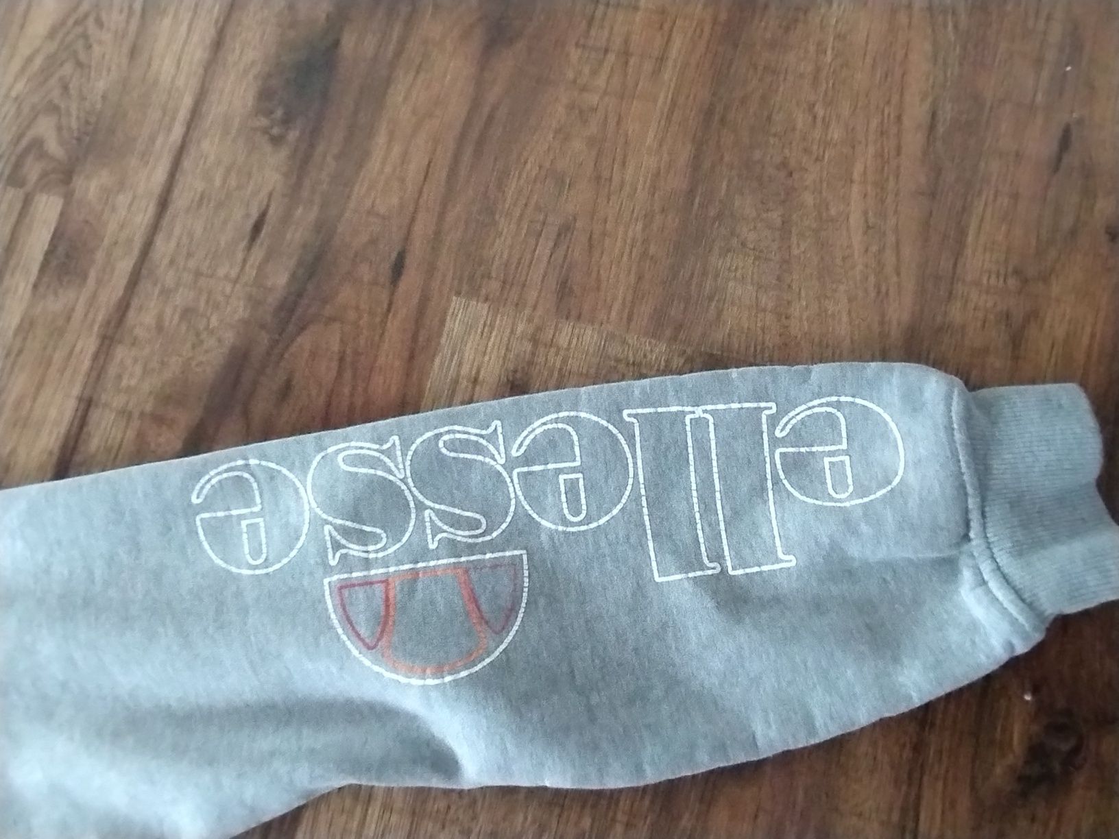 Spodnie dresowe marki ellesse xs