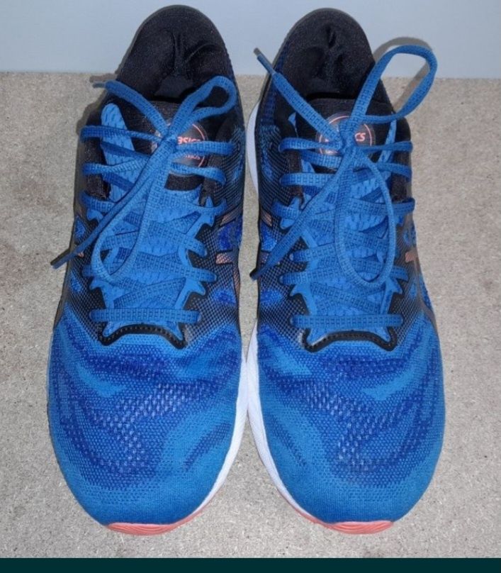 Asics кроссовкі бігові