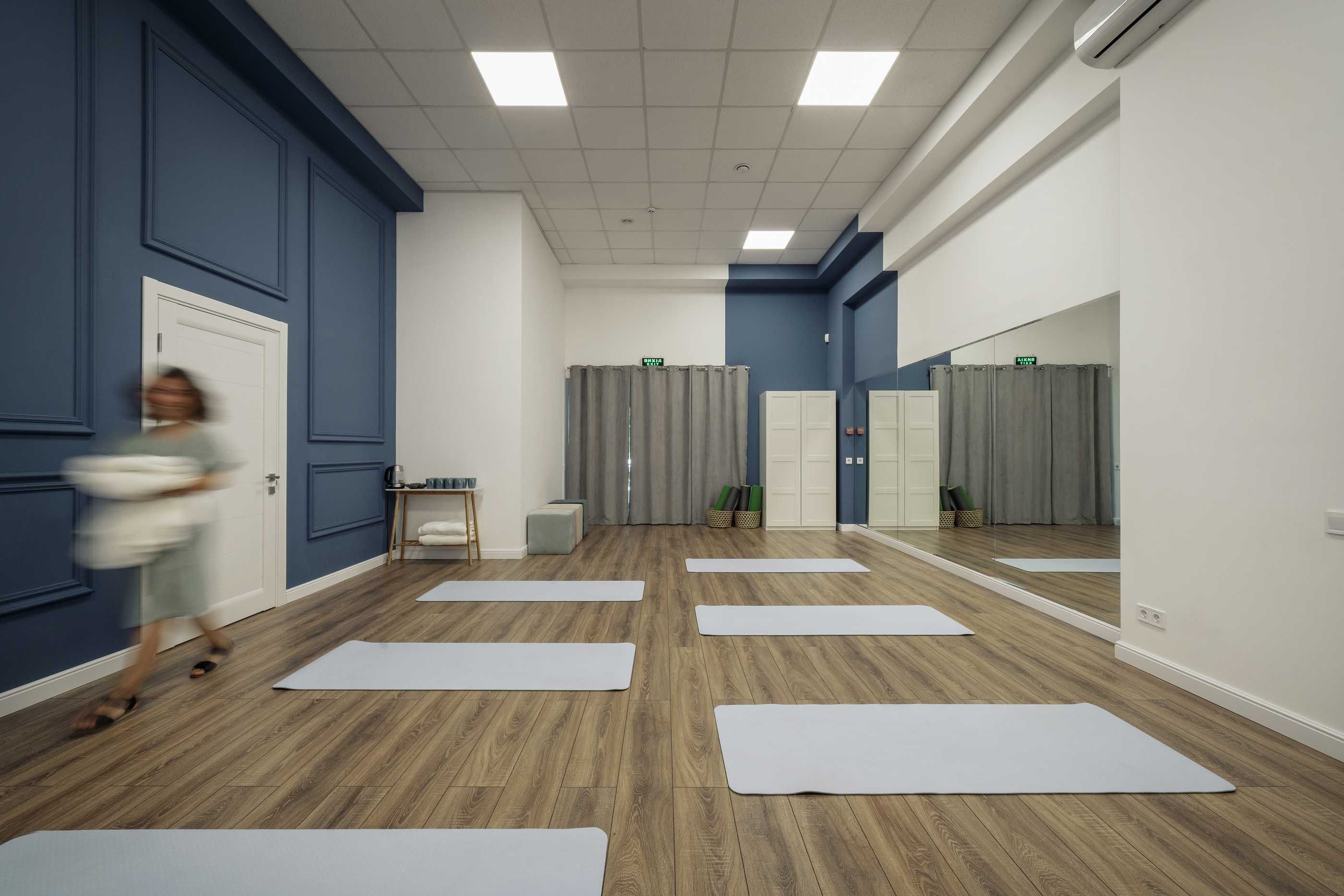 Офіс 231м2. OpenSpace, 5кабінетів. Генератор. метро Васильківська,Без%