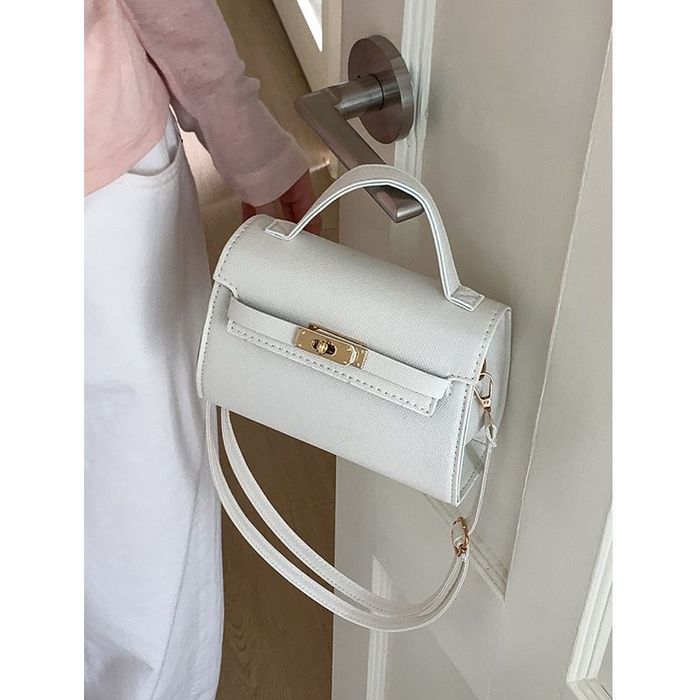 Сумочки  guess і під бренд гортайте оголошення