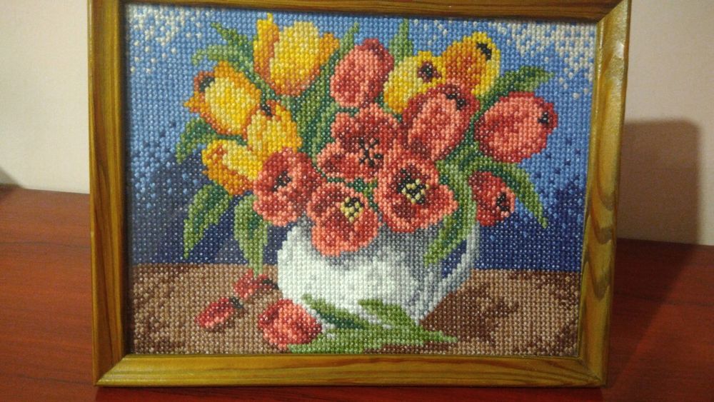 Obraz ręcznie haftowany ,,Maki i Tulipany 