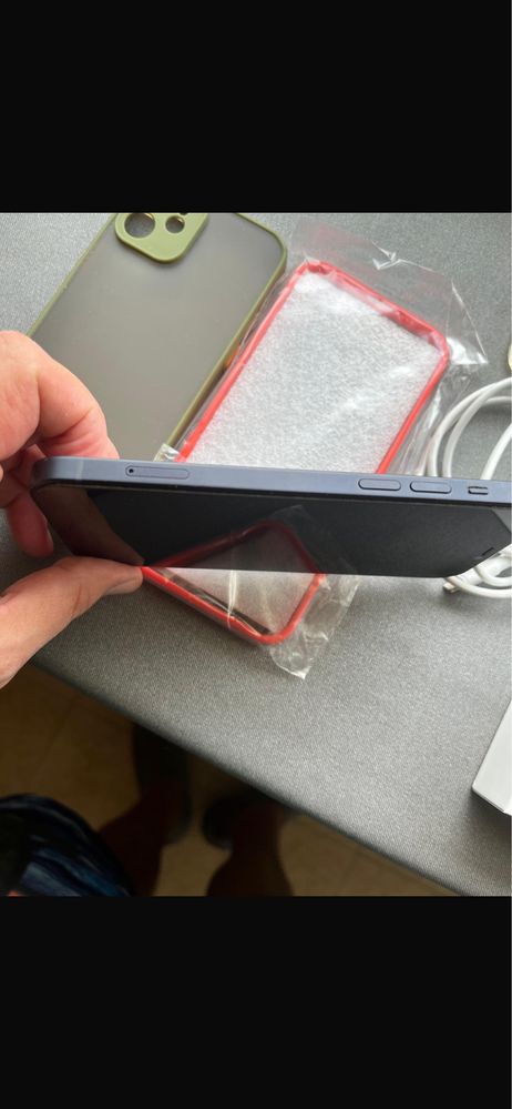 Iphone 12 semi novo