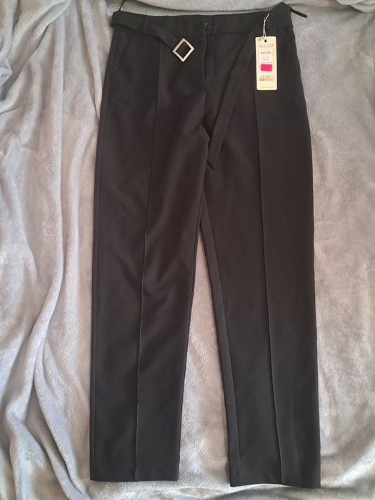 Класичні брюки нові