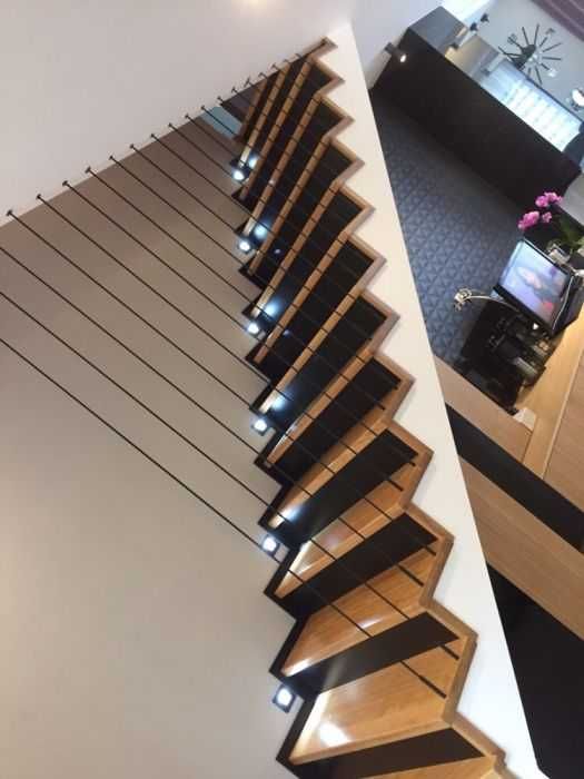 SCHODY drewniane , stalowe , dębowe , jesionowe.