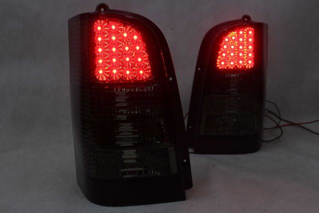 Lampy światła tylne tył MERCEDES VITO V-KLASA W638 r.96-03 Black LED !