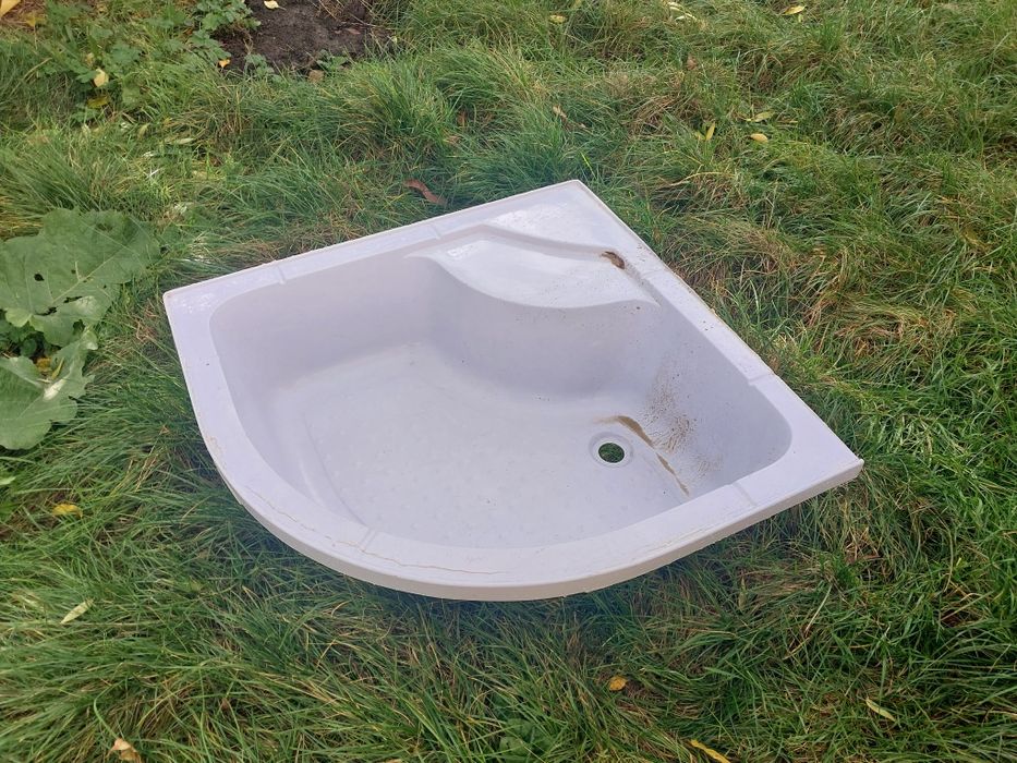 Brodzik do kabiny prysznicowej wysoki na 28 cm