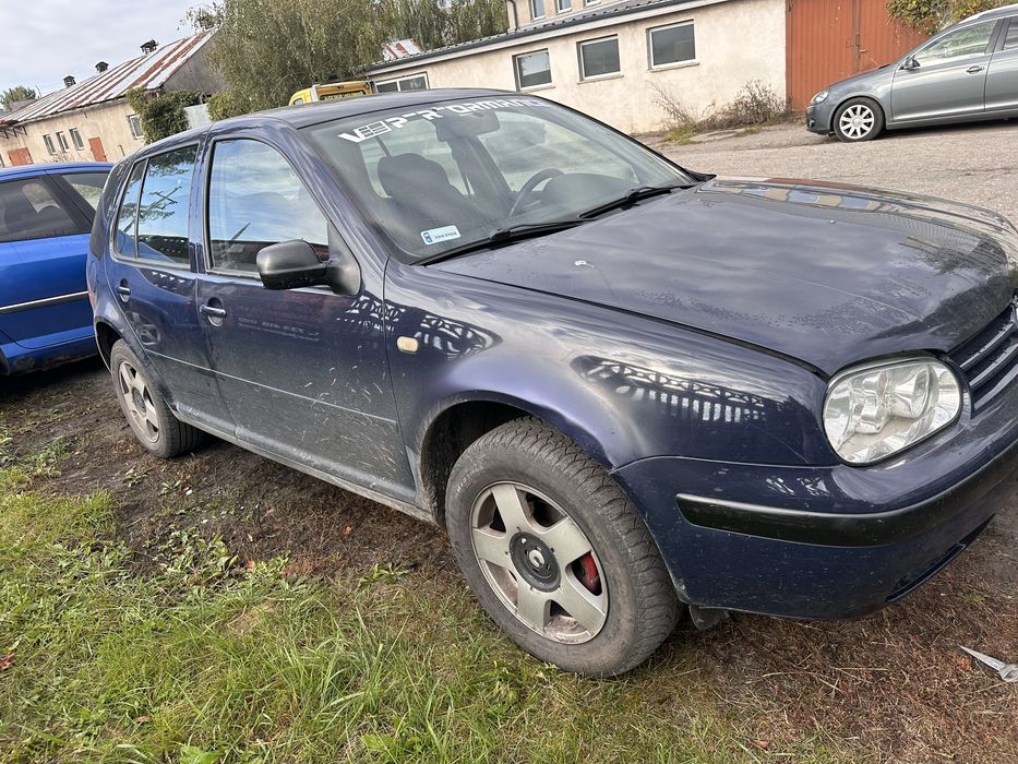 Części Golf IV 99r 1.6SR Silnik Skrzynia Maska Lampa Drzwi Klapa
