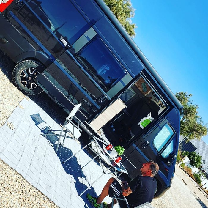 Sunlight Cliff XV – 2020 – Como Nova!