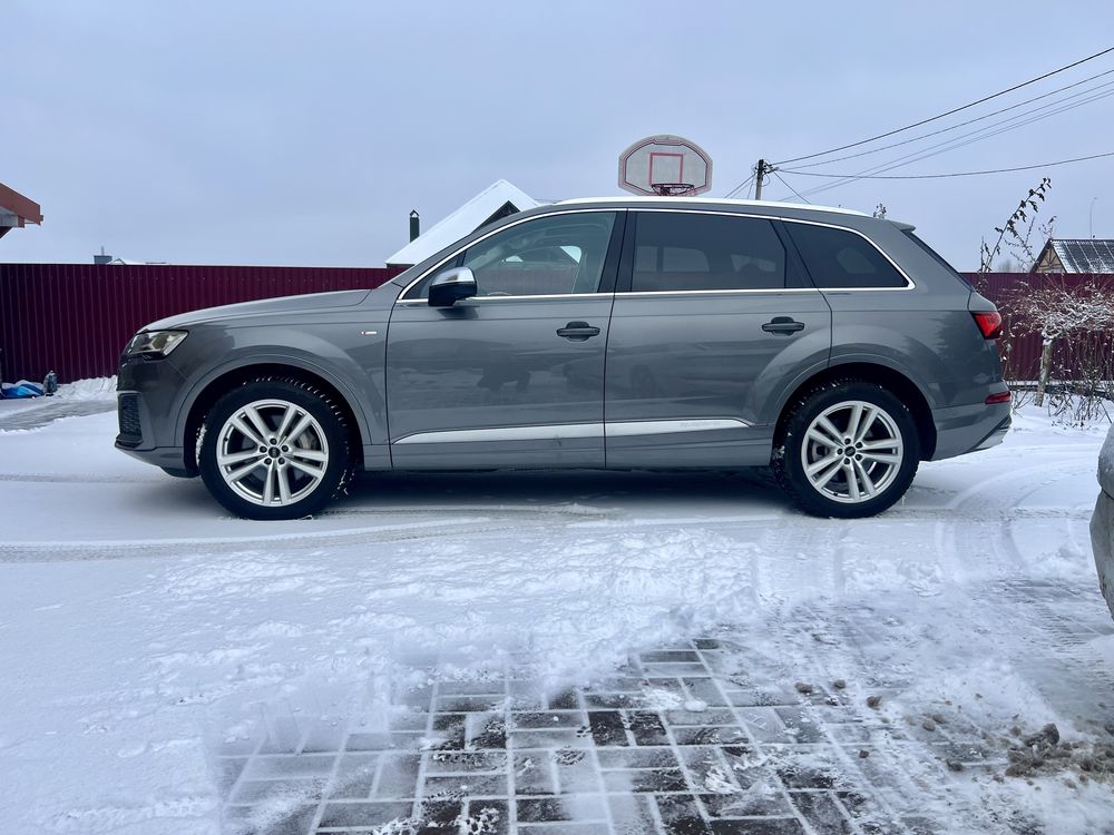 Audi Q7 2016 S-LINE