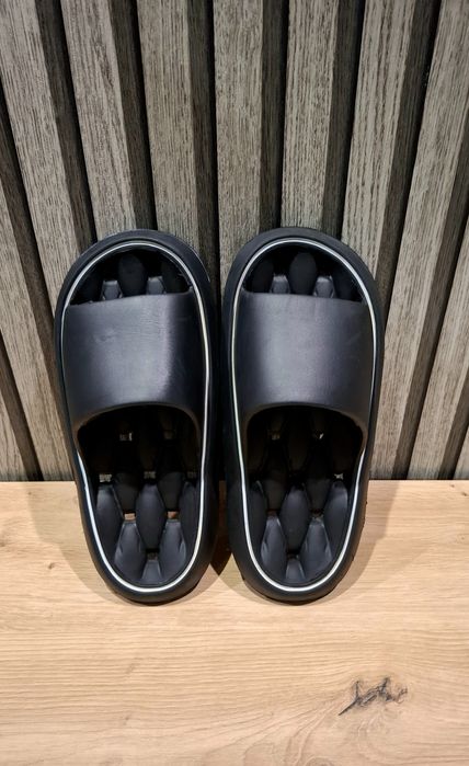 Жіночі шльопанці, 38 розмір