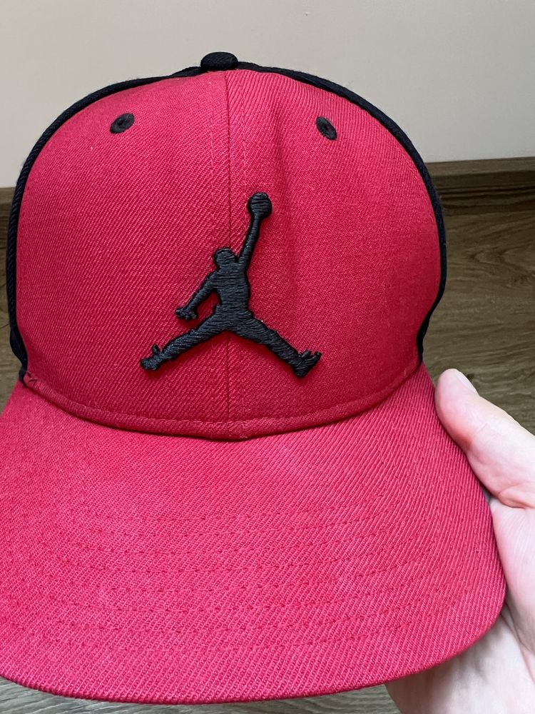 Продам оригінальну кепку NIKE AIR JORDAN