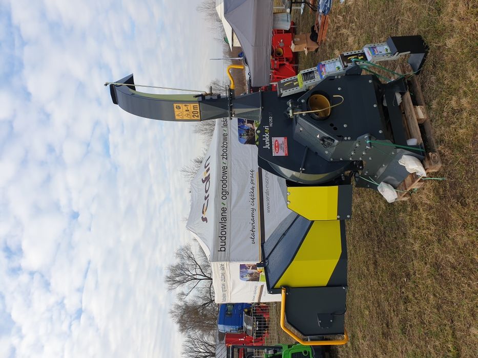 Rębak Junkkari HJ250GT Podajnik hydrauliczny