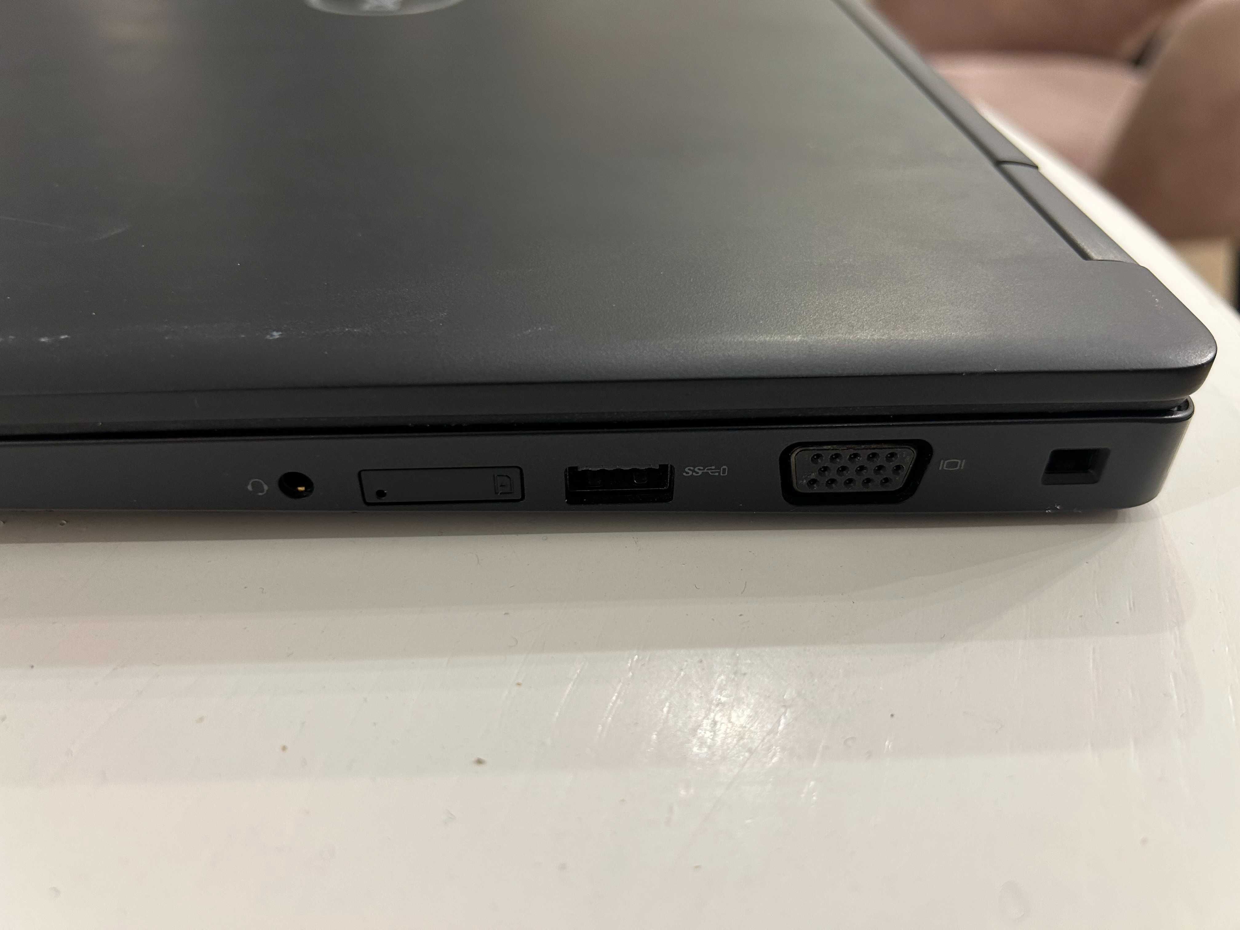 Laptop Dell Latitude 5580 | Intel Core i5-7200U | 8GB RAM | brak SSD