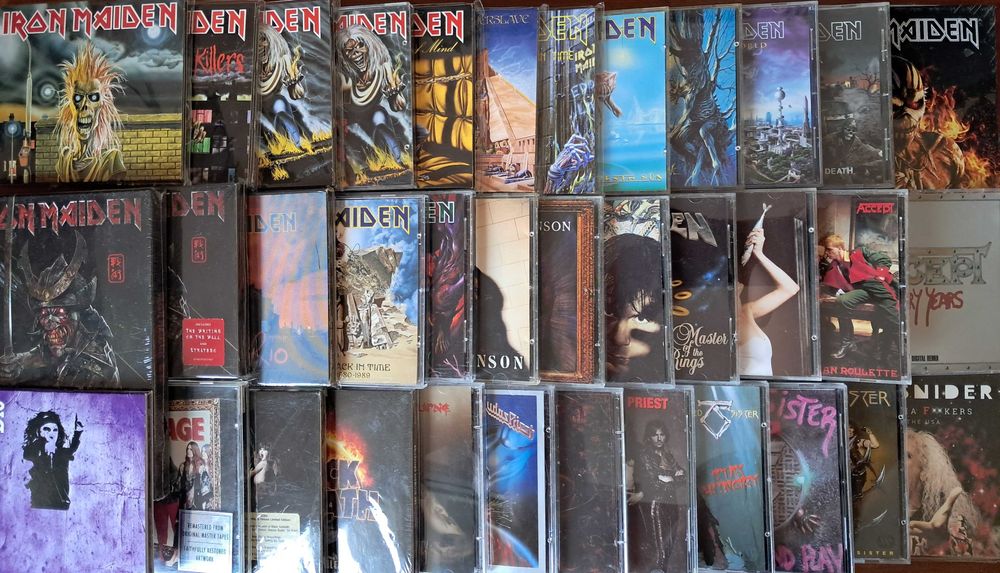 CD Audio Iron Maiden Accept Sabbath Dickinson Priest Helloween Twisted