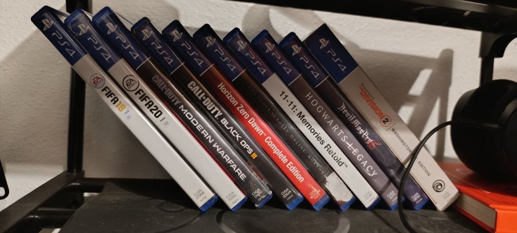 PS4 Slim 1t vendo ou troco