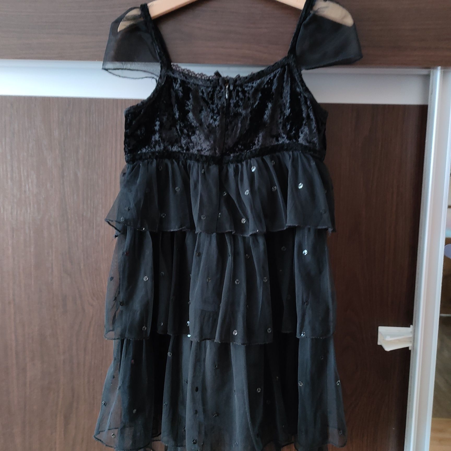 Czarna, lekka śliczna sukienka