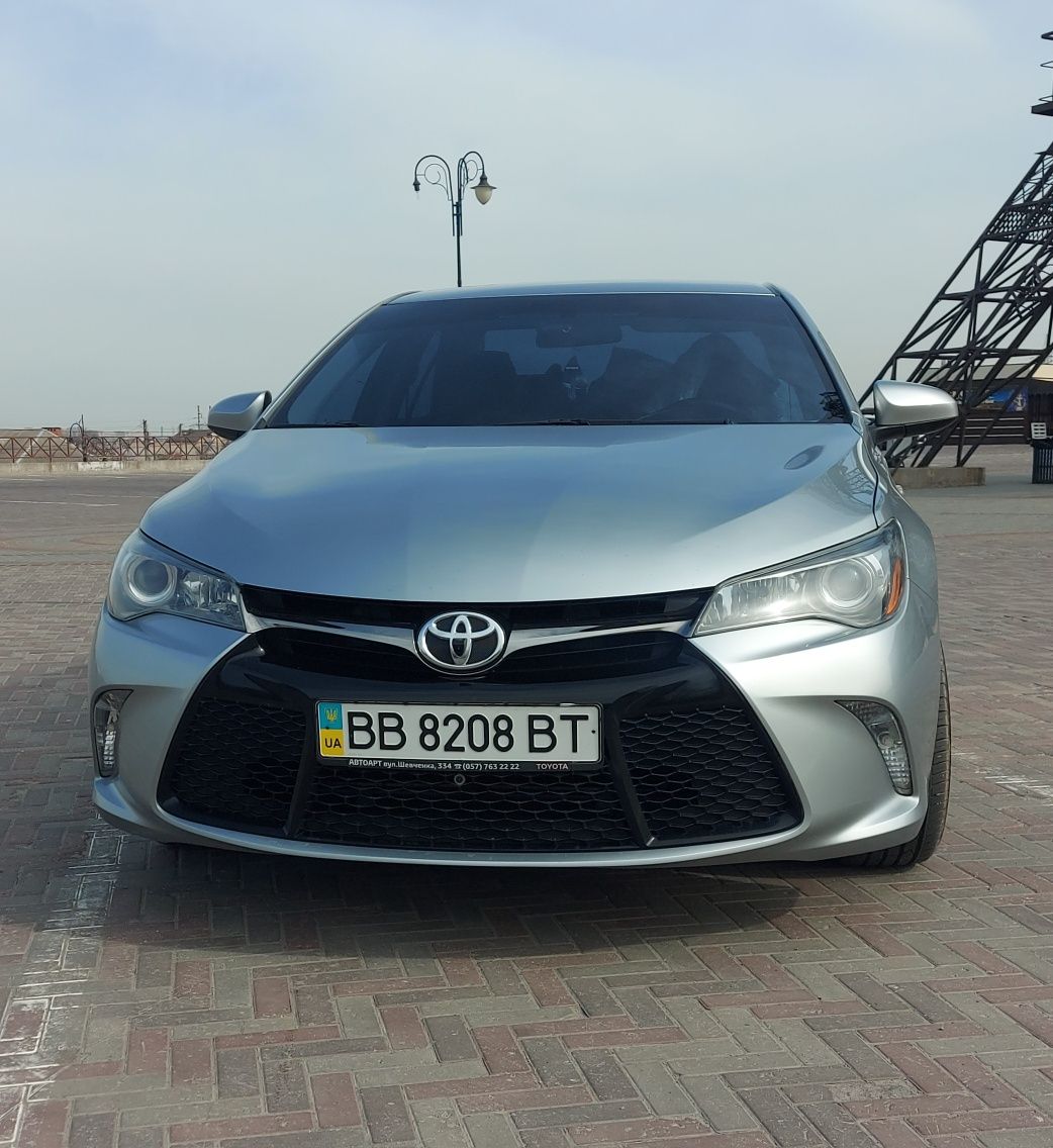 Продам Toyota Camry 2015р.