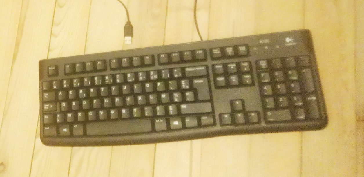 Teclado Logitech K120 FR