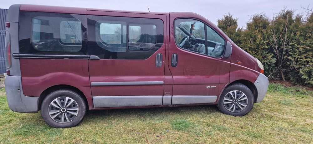 Trafic 1.9 #101koni# 2003r  5 osób.