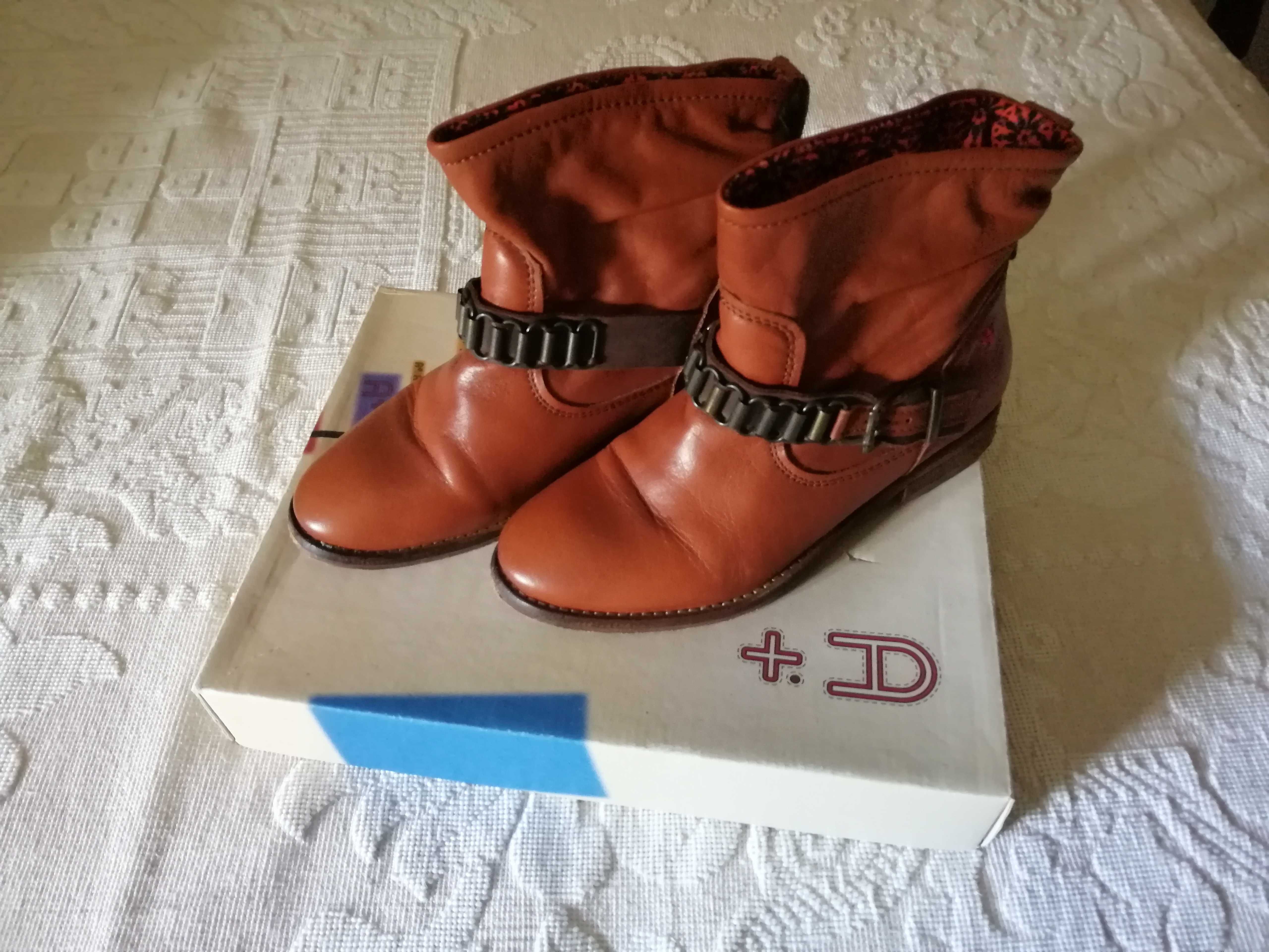 Botas de pele cor camel