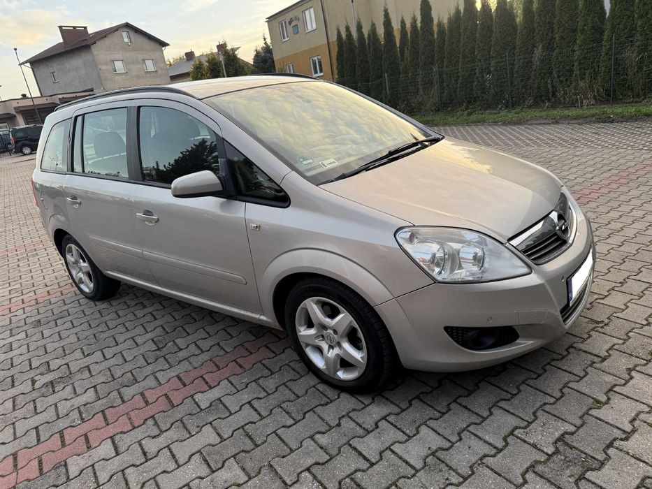 Opel Zafira 1.9cdti opłaty 10.26 serwis rachunki 1wł w Pl od 7lat 08r