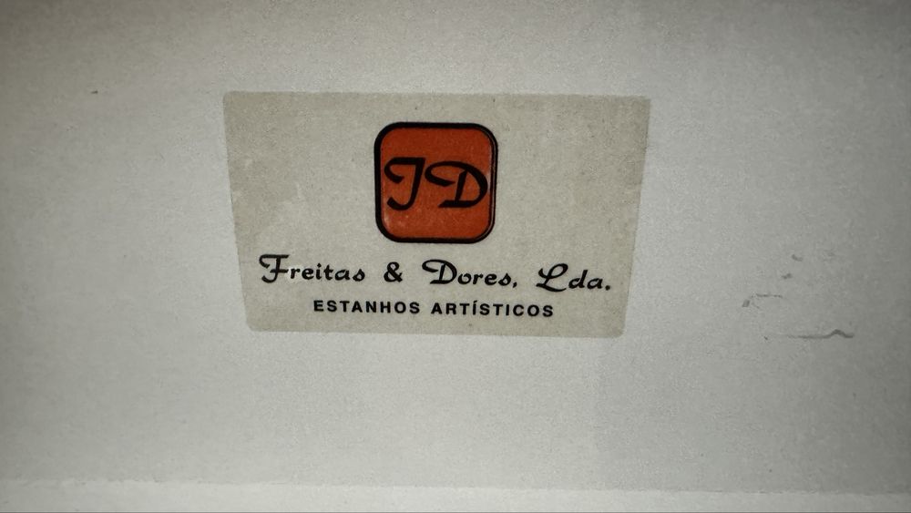 Conjunto de copos com detalhes em estanho