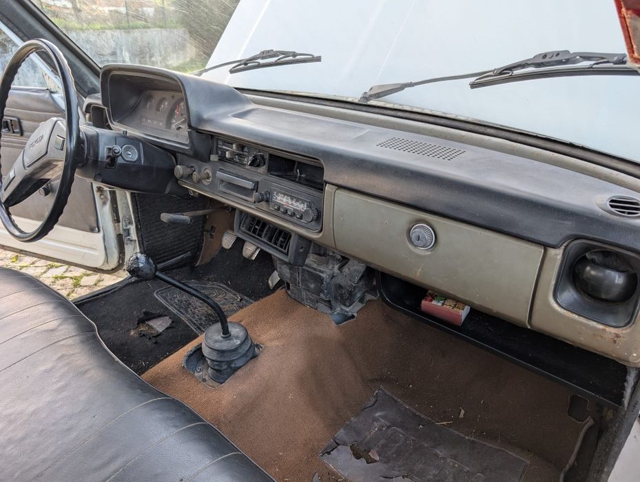 Vendo carrinha Toyota Hilux LN40