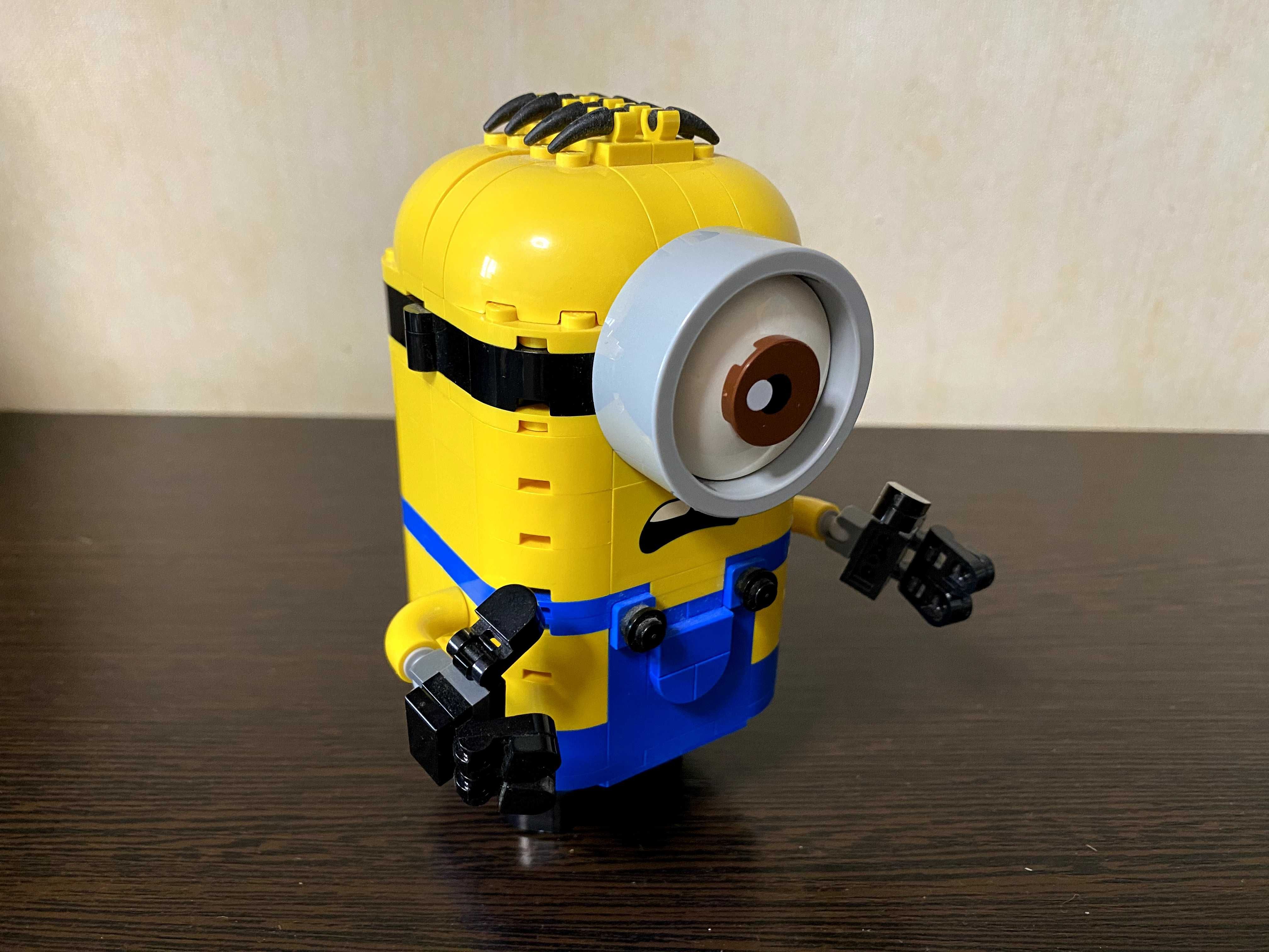 LEGO Minions Складені з кубиків міньйони та їхнє лігво (75551)