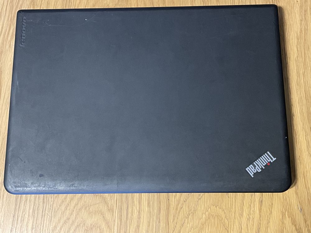 Laptop Lenovo i3-5005u 8GB ram SSD 256GB 14" E450