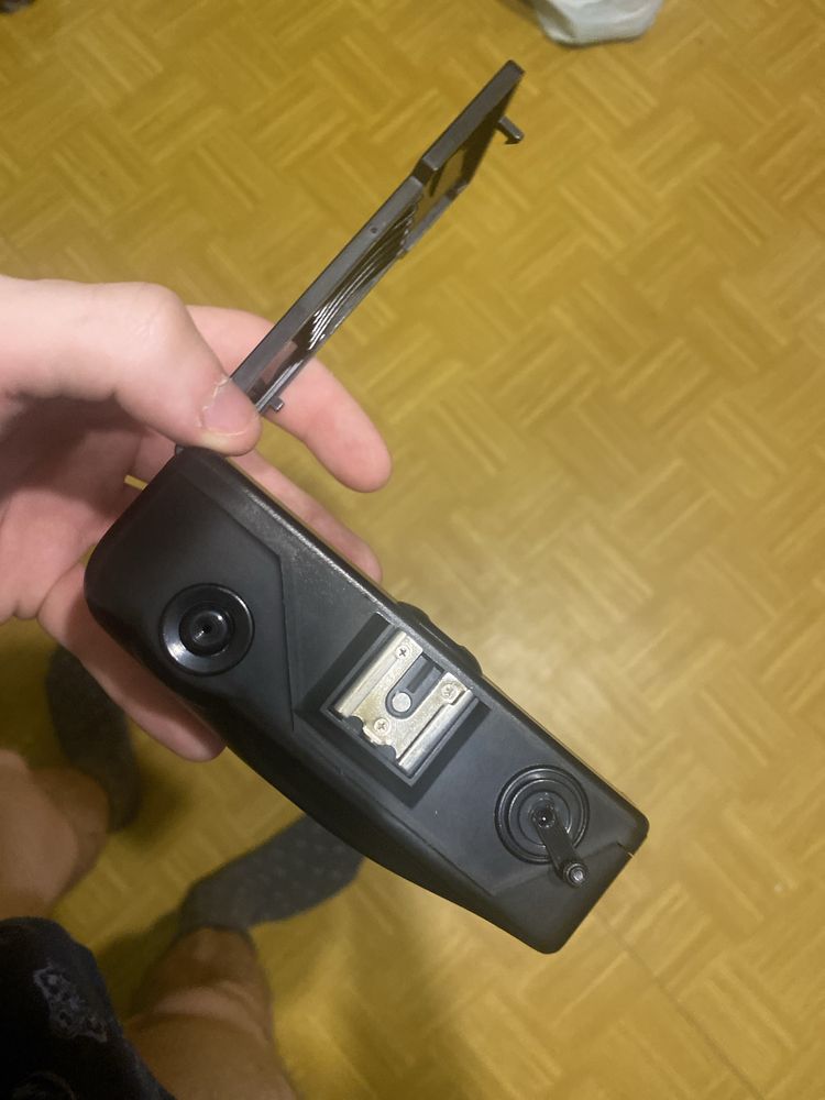 PC-606 35mm free camera