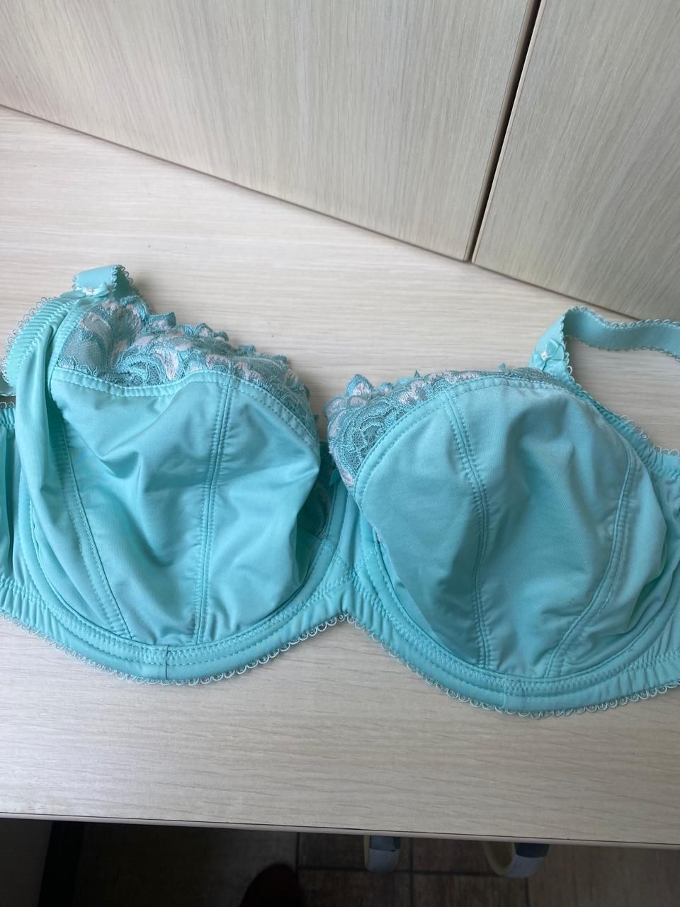Бюстгальтер на пышную грудь от Mark& Spencer