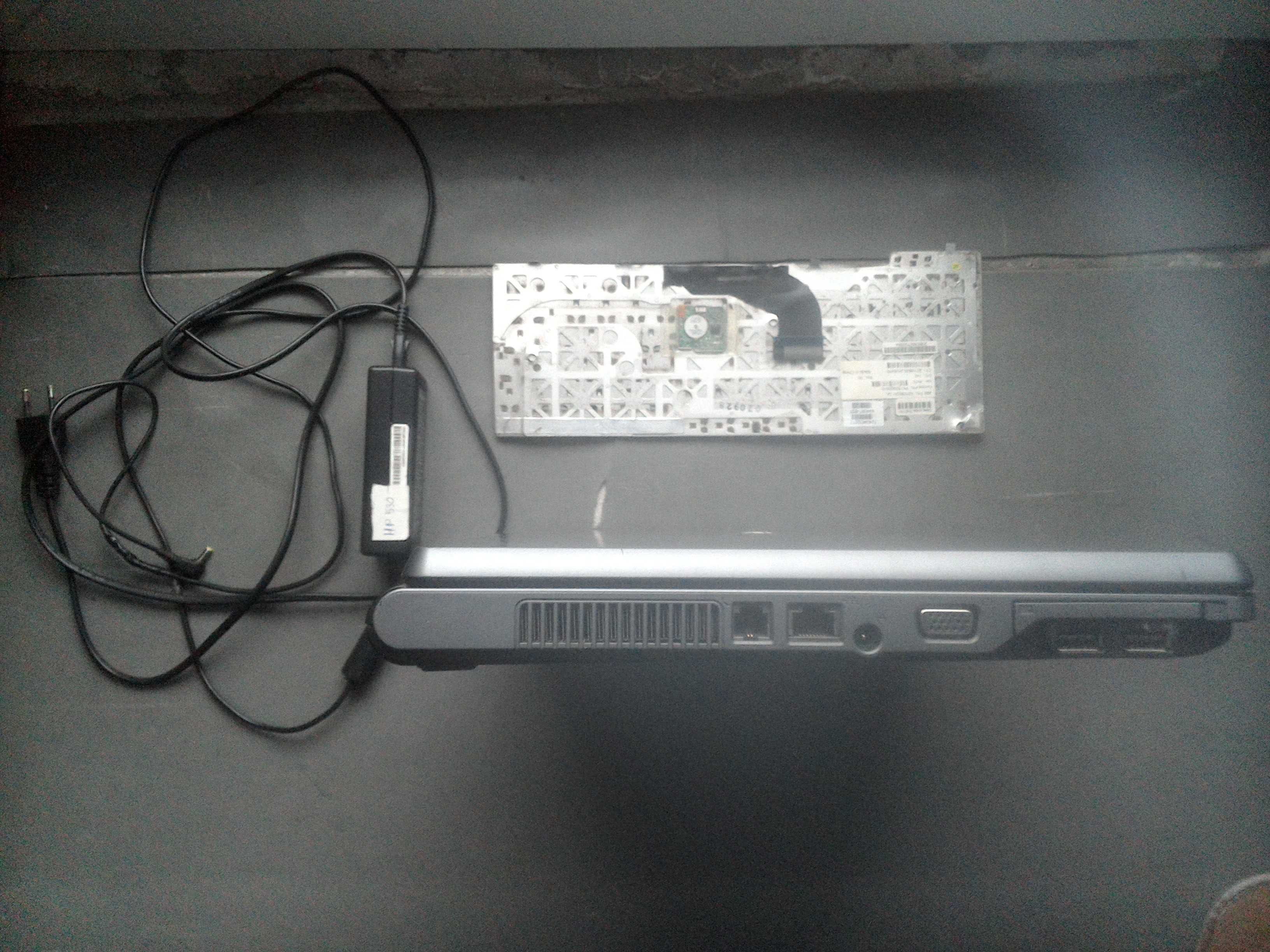 laptop hp 530 ladny stan zapasowa klawiatura zasilacz duzo zdjec