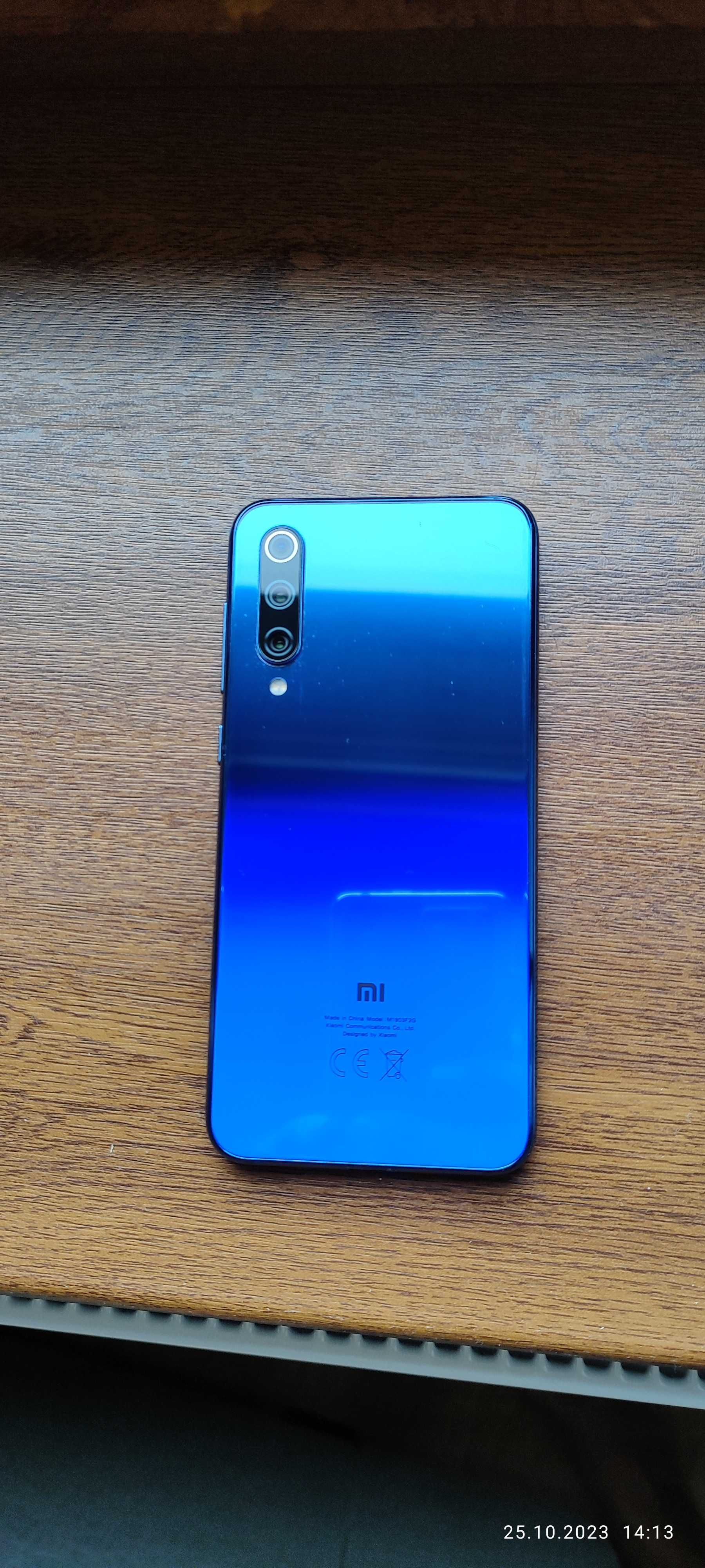 Sprzedam Xiaomi Mi 9SE 6/128 GB