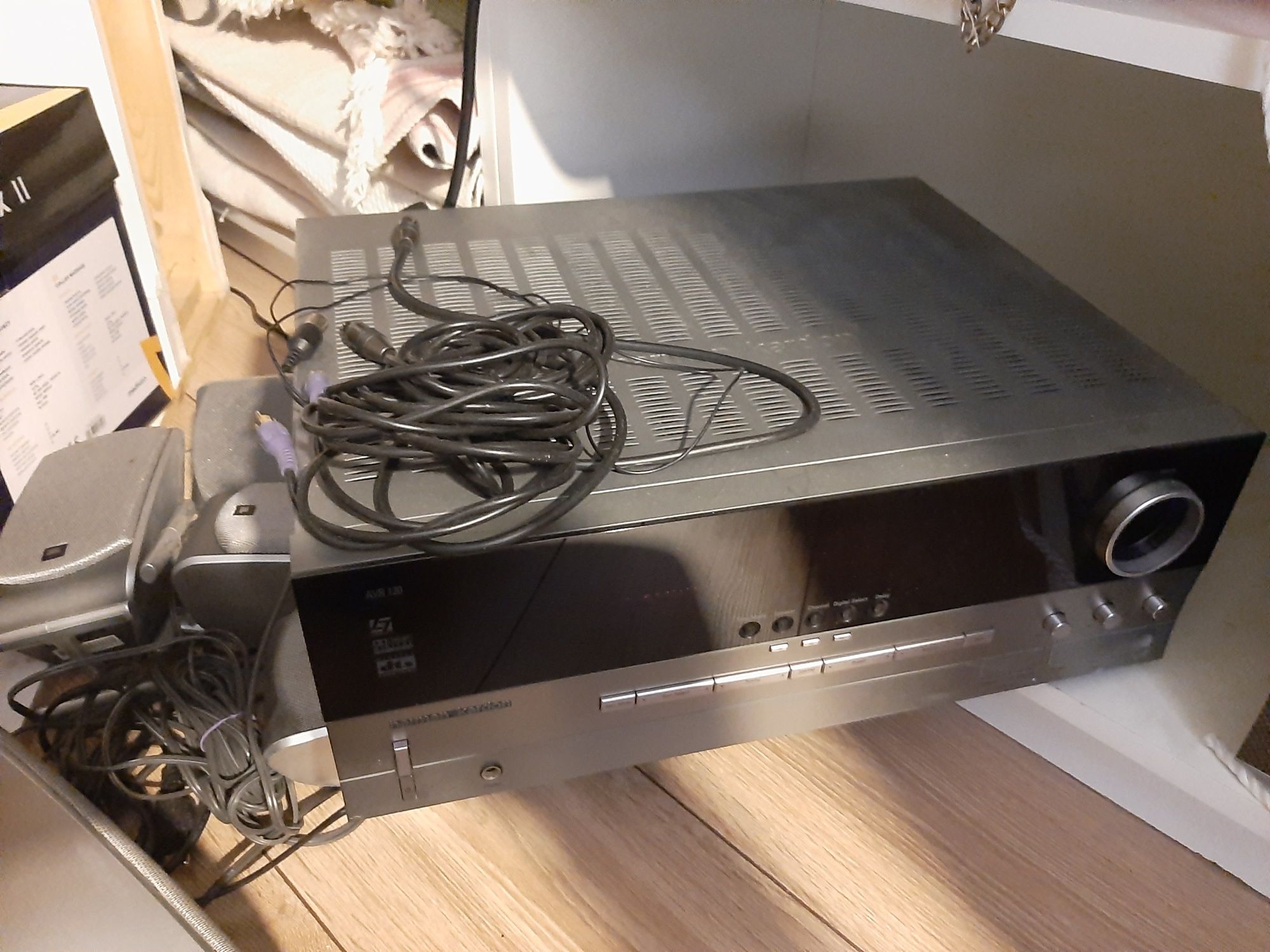 Amplituner Harman Kardon AVR 130 i głośniki JBL