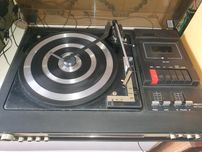 Gira discos cassete player