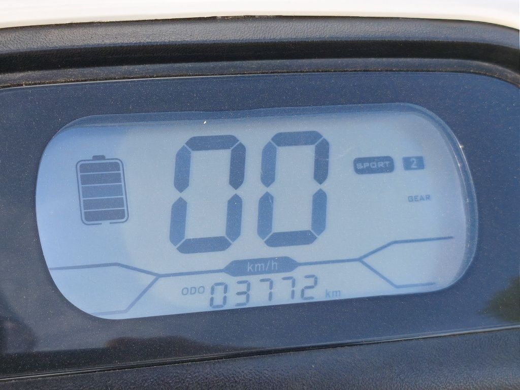 Skuter yadea  2019r elektryk sprawny zadbany opłacony