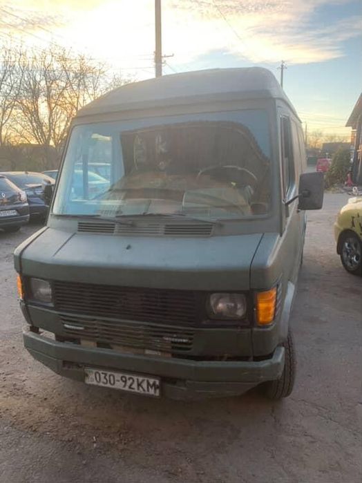 Мерседес Бенс 280