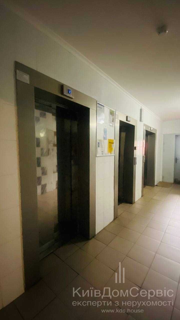 Продаж 1кімнатної квартири ЖК Патріотика метро Осокорки Позняки