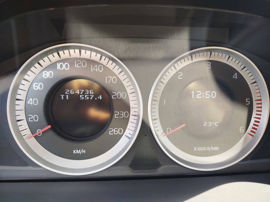 Volvo V70  2,4 D5.  4x4