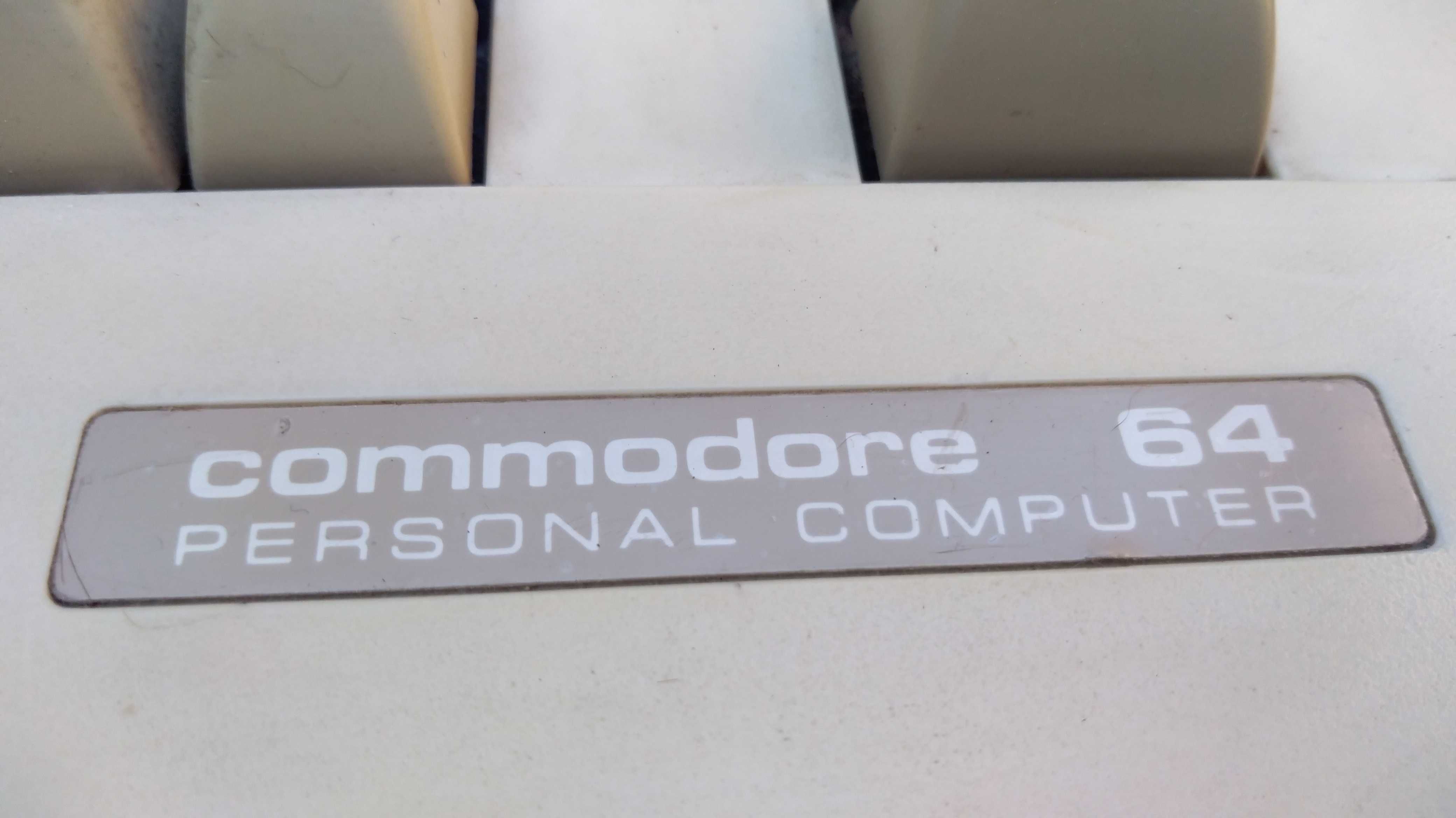 Commodore 64 retro gry C64 + zasilacz