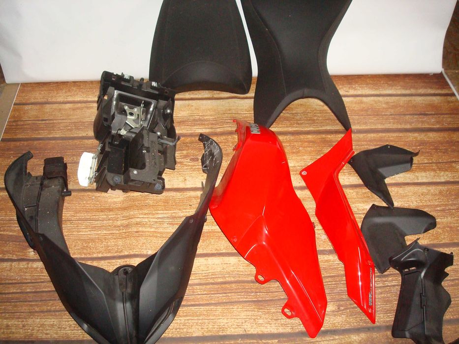 Ducati Multistrada 1200 13r - kanapa owiewka wahacz zbiornik częsci