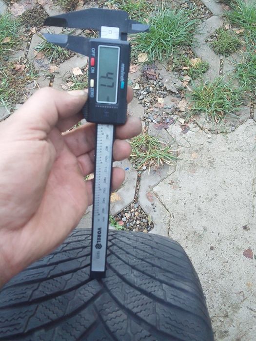 Cena za 2 Opony zimowe 215/55r17 FIRESTONE 2022r