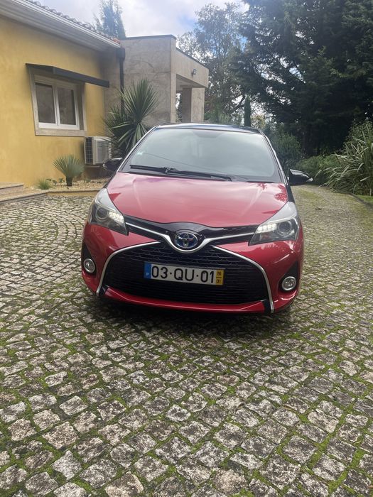 Toyota yaris Hibrido Square Collection Caixa Automatica