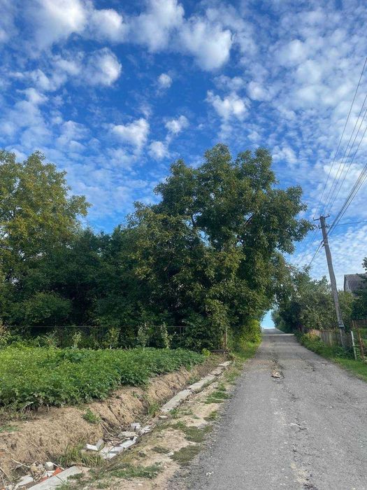 Продаж 2к будинку,підвал,мансарда,111 кв.м.,землі 7,8 сот,Лезнево!ТОРГ