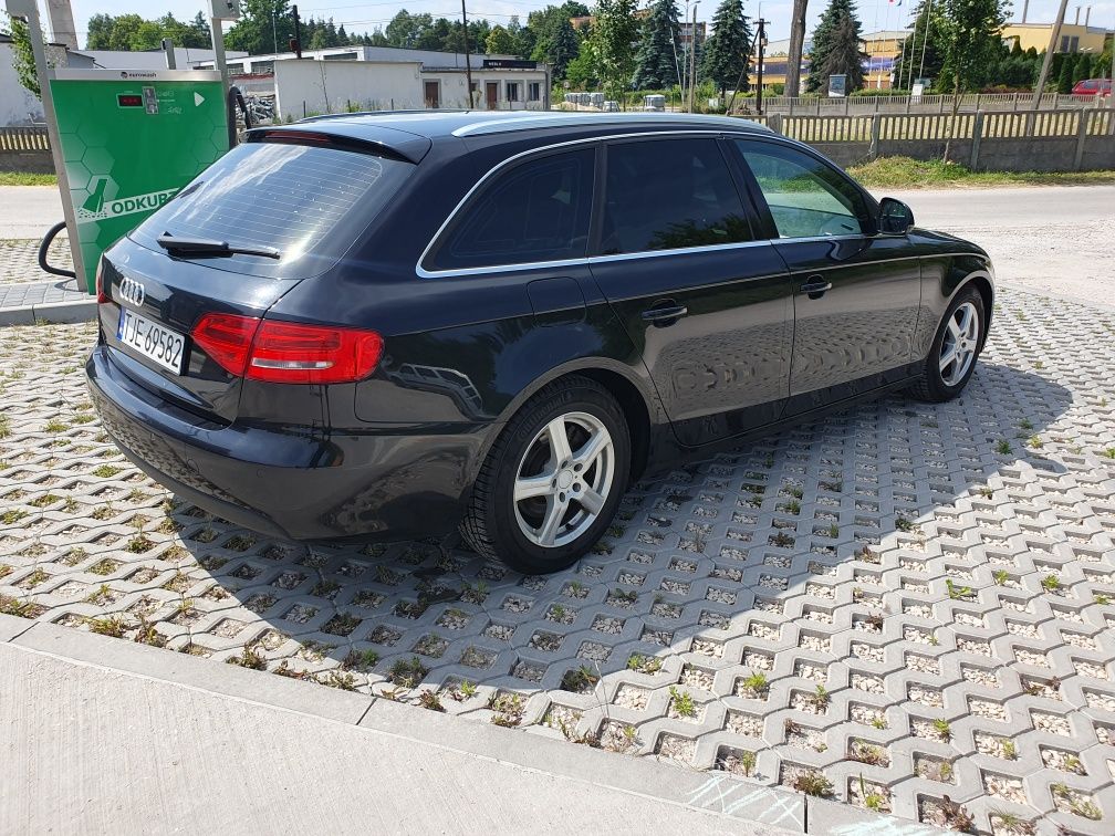 Audi a4 b8 w oryginale